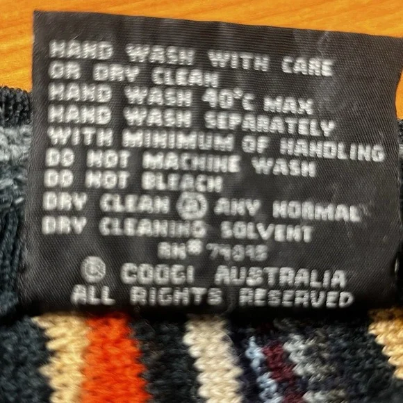 Vintage 90s COOGI Classic Sweater Size LT Knit Color 100% Pure New Wool - Picture 4 of 4